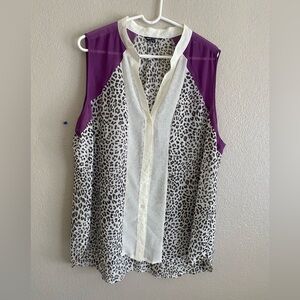 Unique Spectrum Black and White Sleeveless Blouse with Mandarin Collar